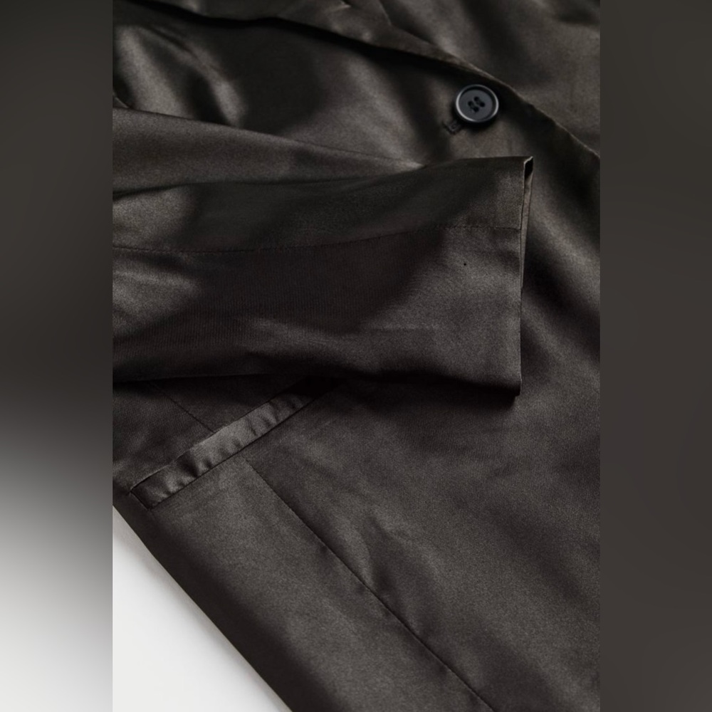 H&M+ oversized jacket - Picture 3 of 8